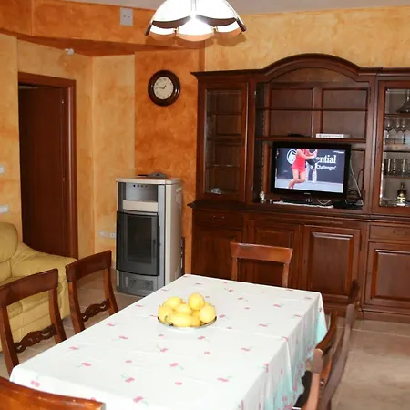 Chloe, Wenige Km Von Cagliari Entfernt, Mit Privatem Pool, Garten, Rasen, * Capitana